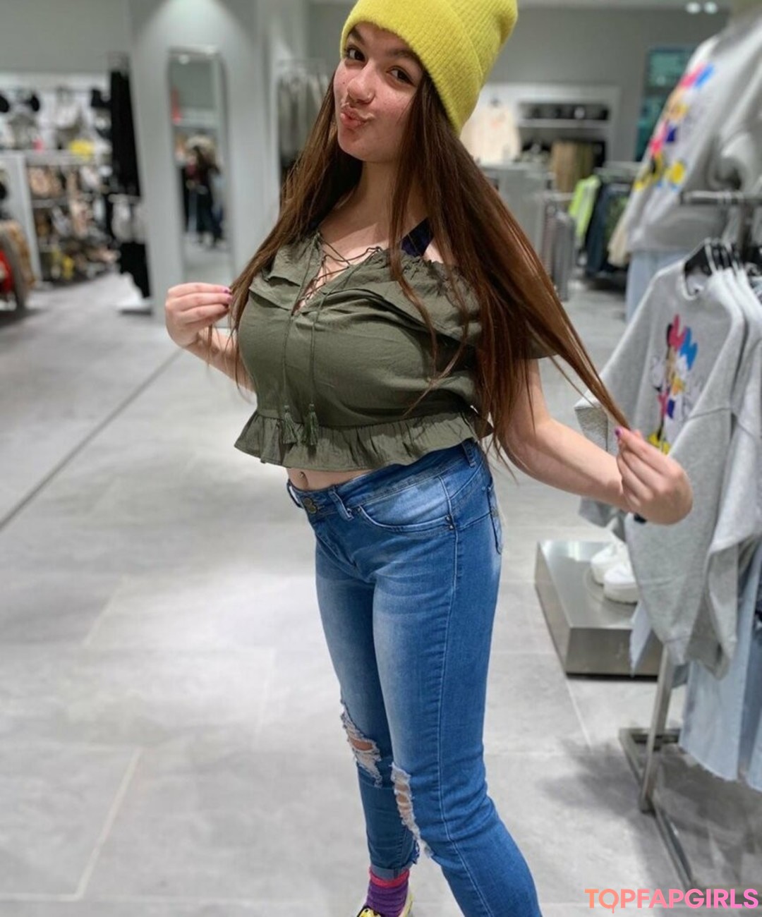 Naakte gelekte OnlyFans-foto van Shayla Ceccardi #7 Naakte gelekte OnlyFans-foto van Shayla Ceccardi #7