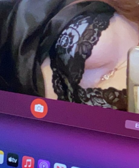 Naakte gelekte OnlyFans-foto van Mariahcutiie
