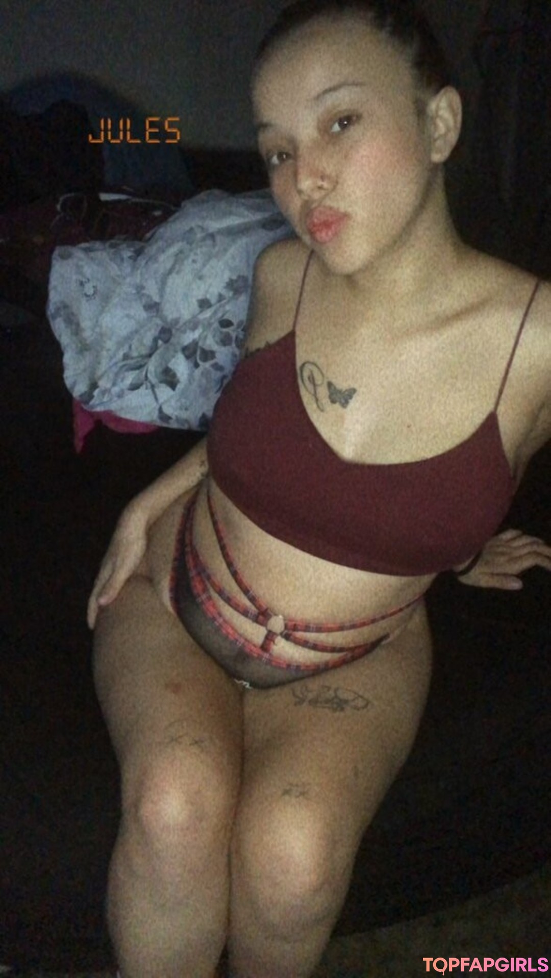 Naakte gelekte OnlyFans-foto van Smojuju #11 Naakte gelekte OnlyFans-foto van Smojuju #11