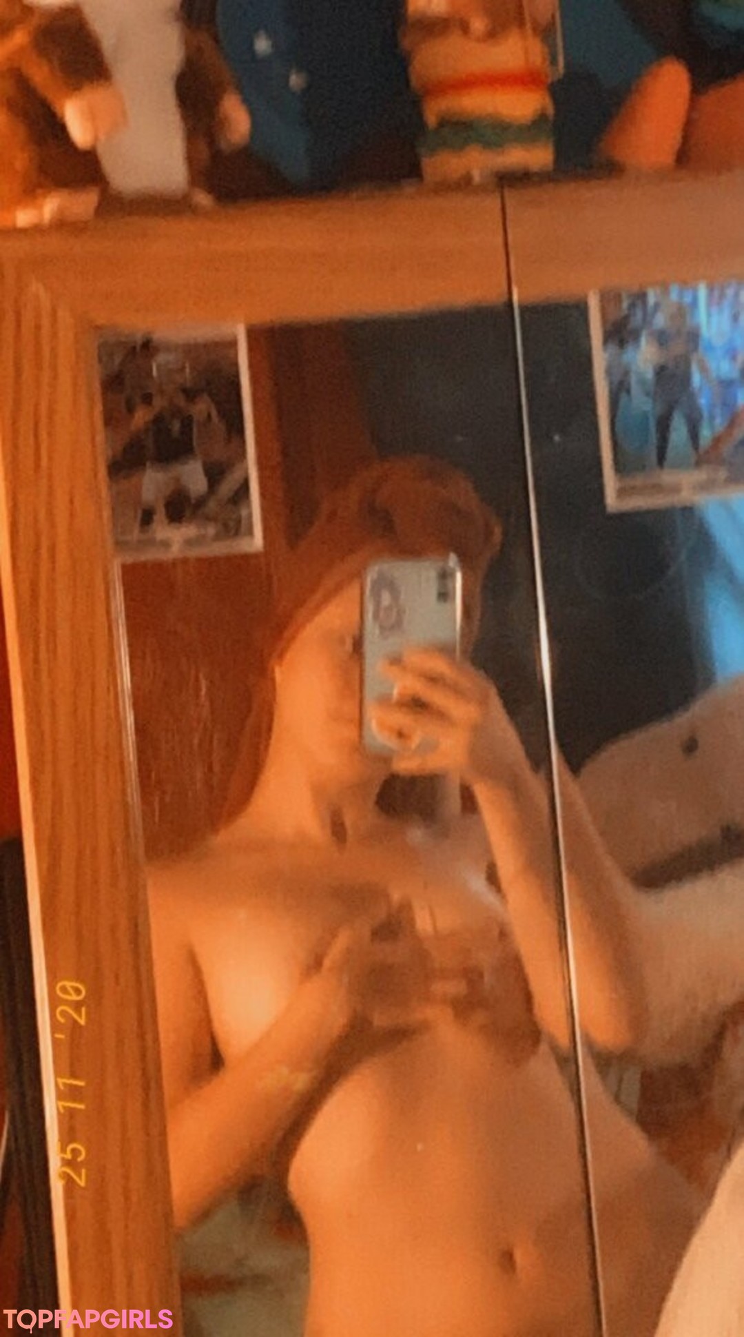 Naakte gelekte OnlyFans-foto van Smojuju #3 Naakte gelekte OnlyFans-foto van Smojuju #3