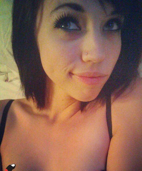 Naakte gelekte OnlyFans-foto van Carly Rae Jepson