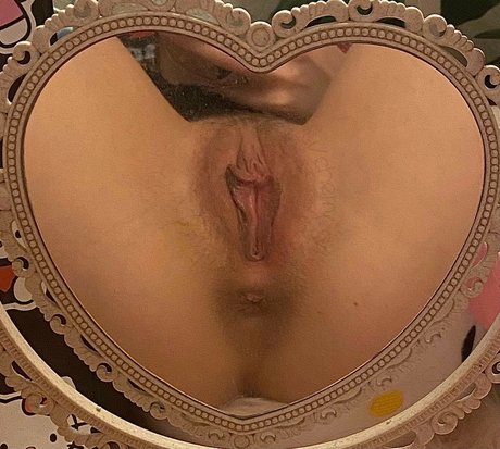 Naakte gelekte OnlyFans-foto van Brattyydeath