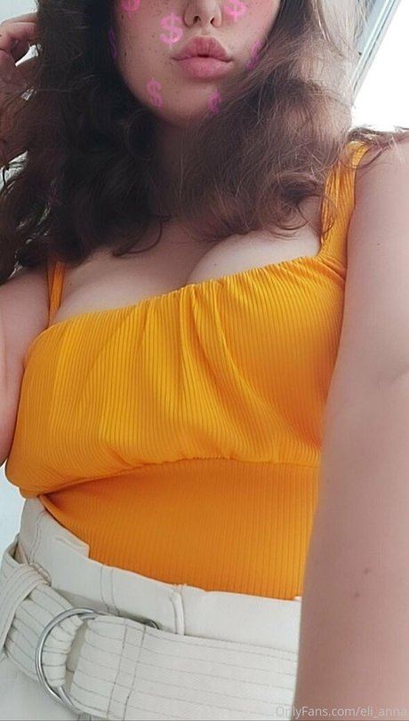 Naakte gelekte OnlyFans-foto van True Elianna