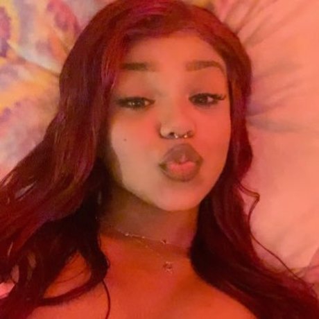 Naakte gelekte OnlyFans-foto van Camgalmia Killstarfire