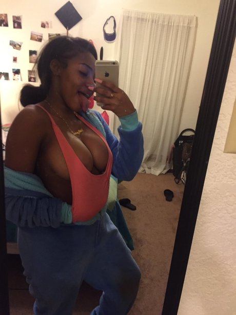Og Leah Swanky