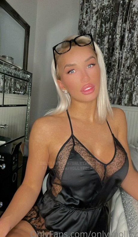 Naakte gelekte OnlyFans-foto van Holly