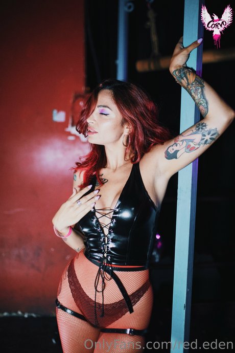 Queen Red