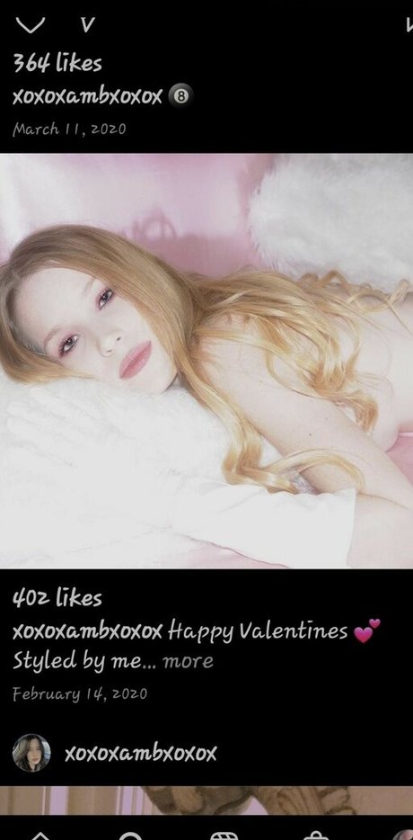 Naakte gelekte OnlyFans-foto van Angiexoxox