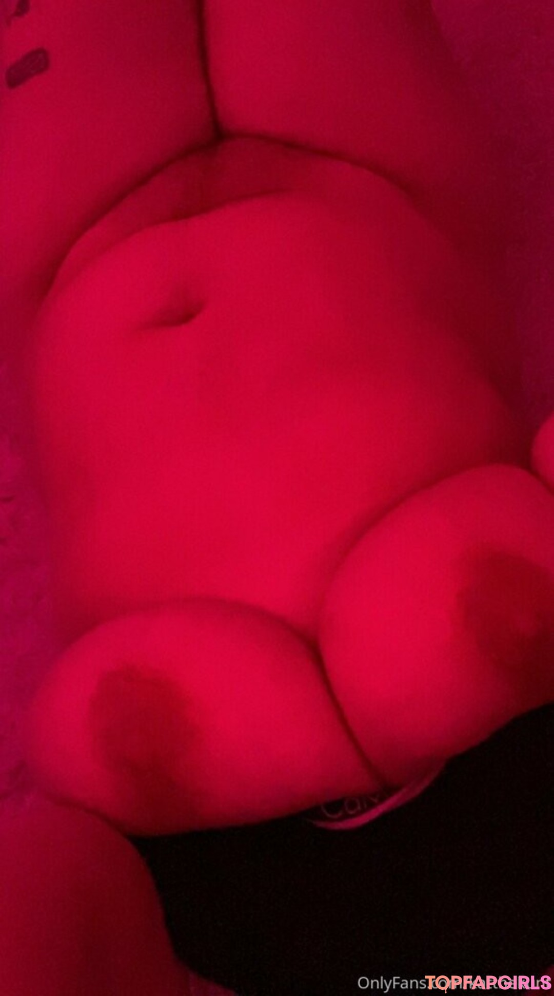 Naakte gelekte OnlyFans-foto van Katthekunt #1296