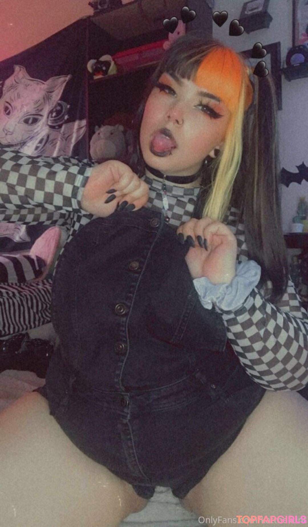 Naakte gelekte OnlyFans-foto van Katthekunt #1547