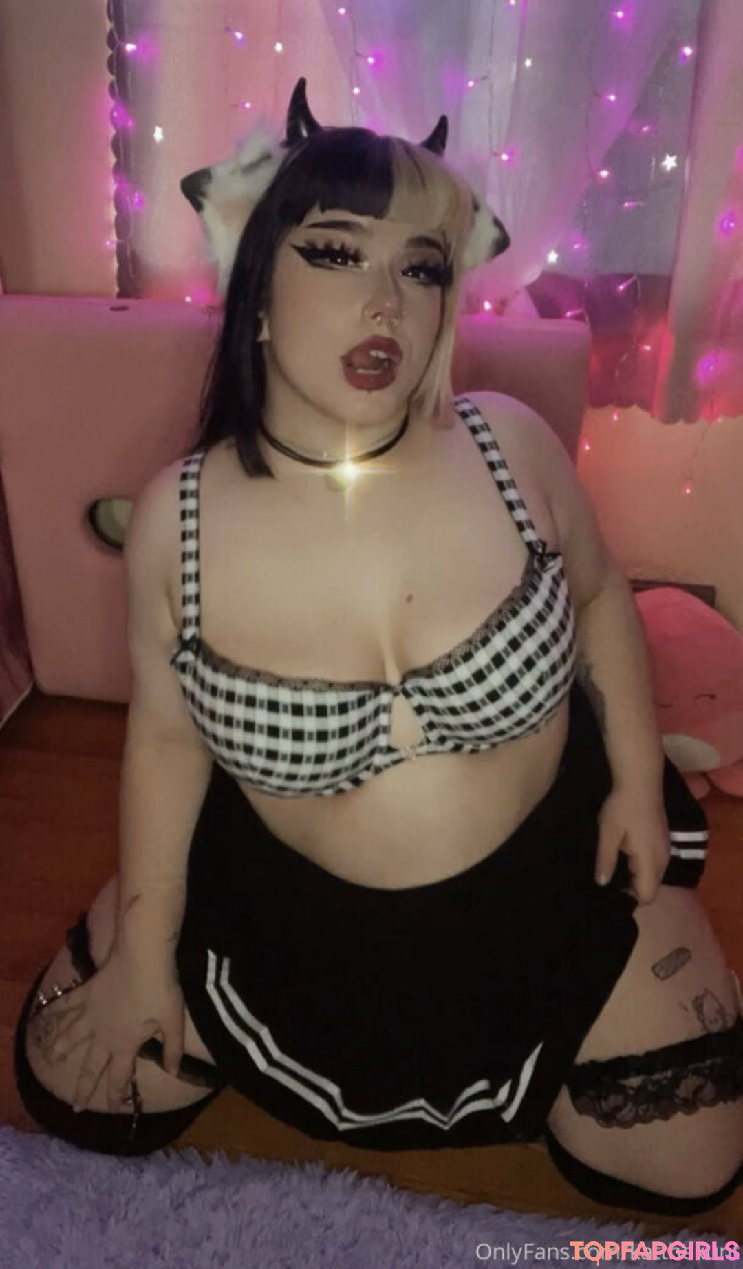 Naakte gelekte OnlyFans-foto van Katthekunt #1717