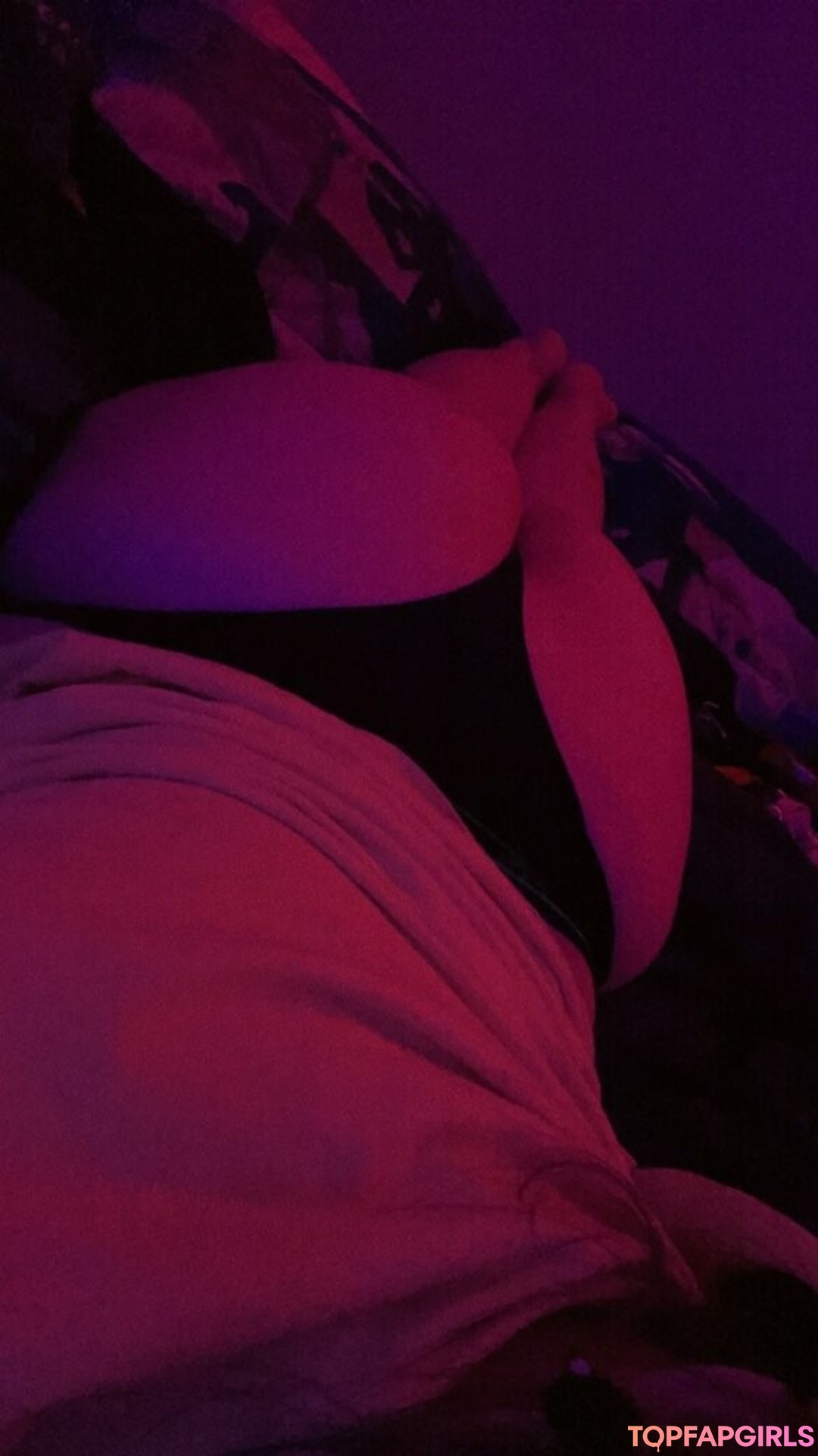 Naakte gelekte OnlyFans-foto van Katthekunt #1745