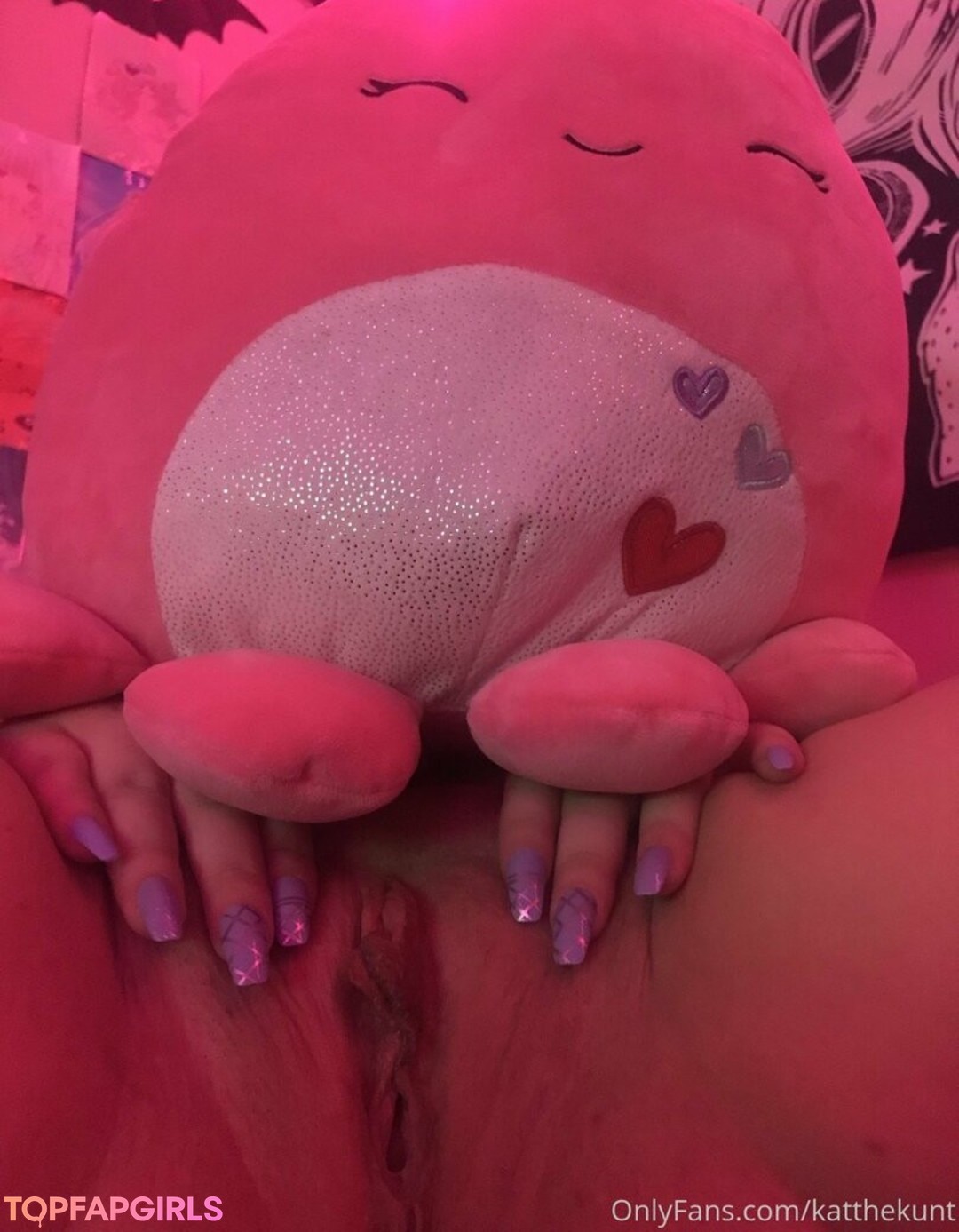 Naakte gelekte OnlyFans-foto van Katthekunt #1900