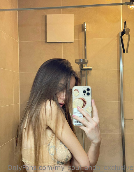 Naakte gelekte OnlyFans-foto van Mysoulandaexclusive