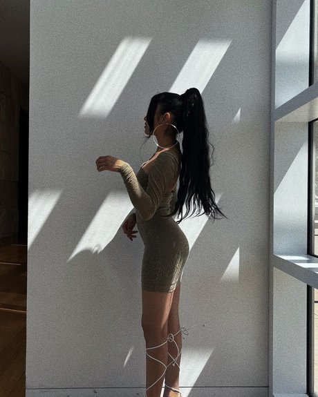 Naakte gelekte OnlyFans-foto van Lilpatti
