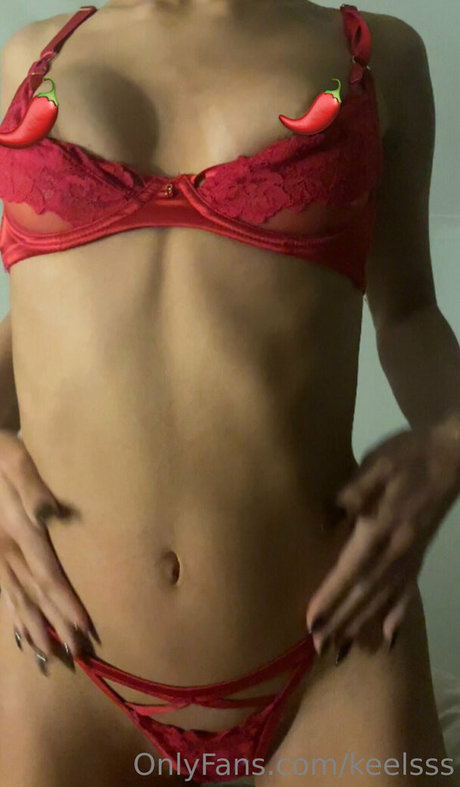 Naakte gelekte OnlyFans-foto van Keels