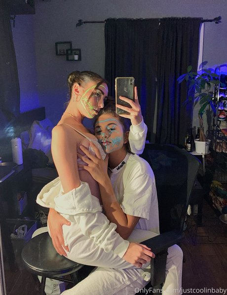 Naakte gelekte OnlyFans-foto van Justcoolinbaby