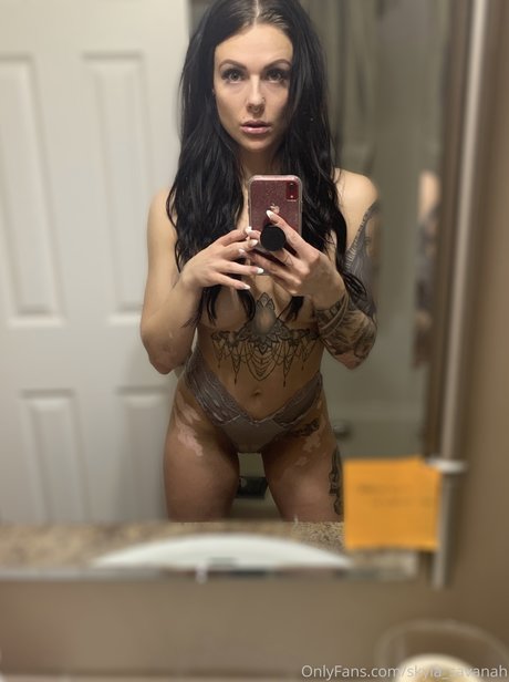 Naakte gelekte OnlyFans-foto van Skyla Savanah