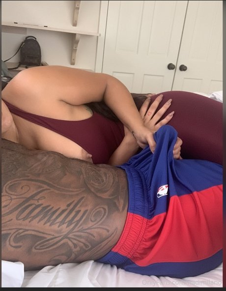 Naakte gelekte OnlyFans-foto van Nadi Malino