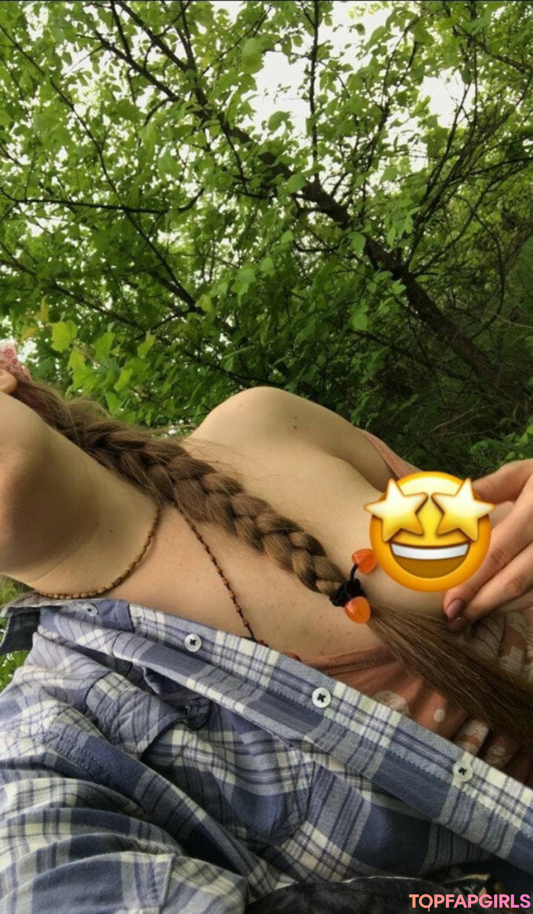 Naakte gelekte OnlyFans-foto van Crazy Layla #120 Naakte gelekte OnlyFans-foto van Crazy Layla #120