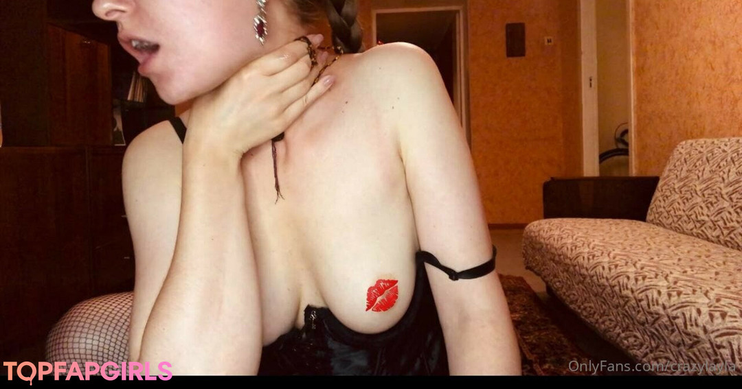 Naakte gelekte OnlyFans-foto van Crazy Layla #94 Naakte gelekte OnlyFans-foto van Crazy Layla #94