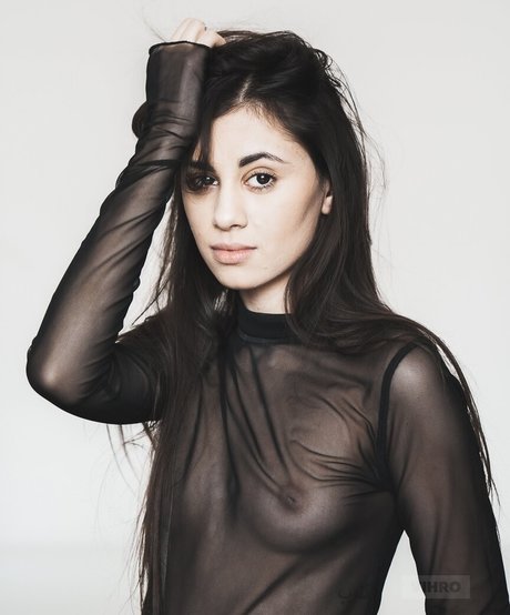 Naakte gelekte OnlyFans-foto van Vihro
