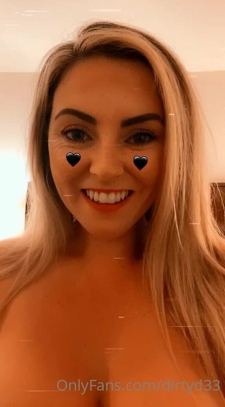 Naakte gelekte OnlyFans-foto van Dirtyd33