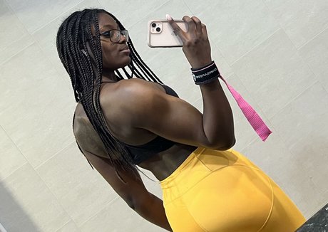 Naakte gelekte OnlyFans-foto van Emptyrefuse2705