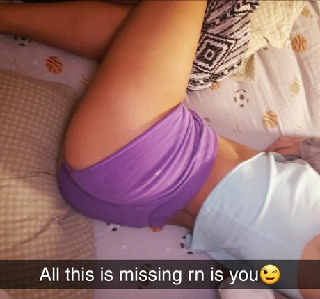 Naakte gelekte OnlyFans-foto van Yannababe29