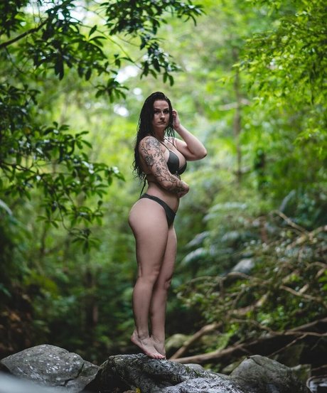 Nerdypeachbabe