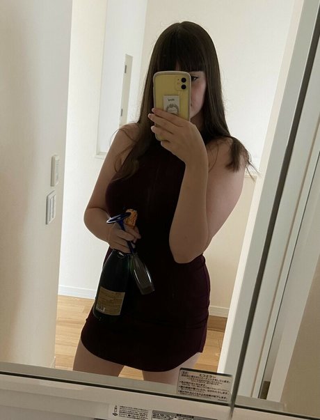 Naakte gelekte OnlyFans-foto van Lemonsodas