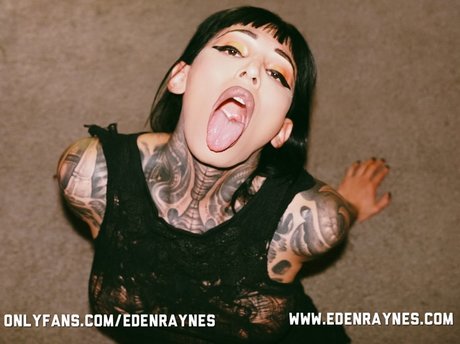 Naakte gelekte OnlyFans-foto van Eden Raynes