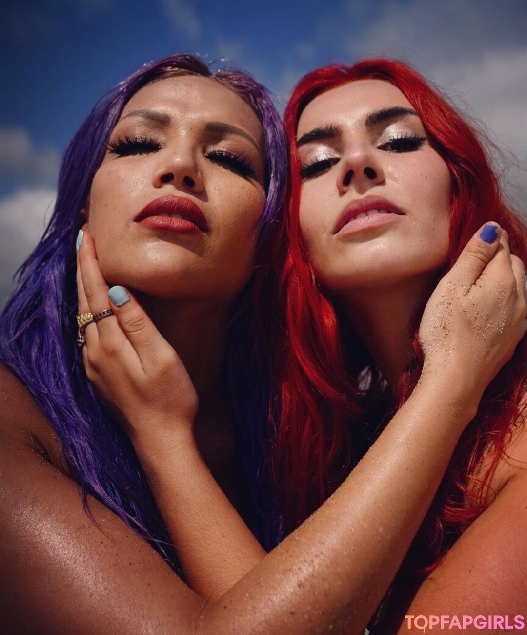 Naakte gelekte OnlyFans-foto van Frenemies #25 Naakte gelekte OnlyFans-foto van Frenemies #25