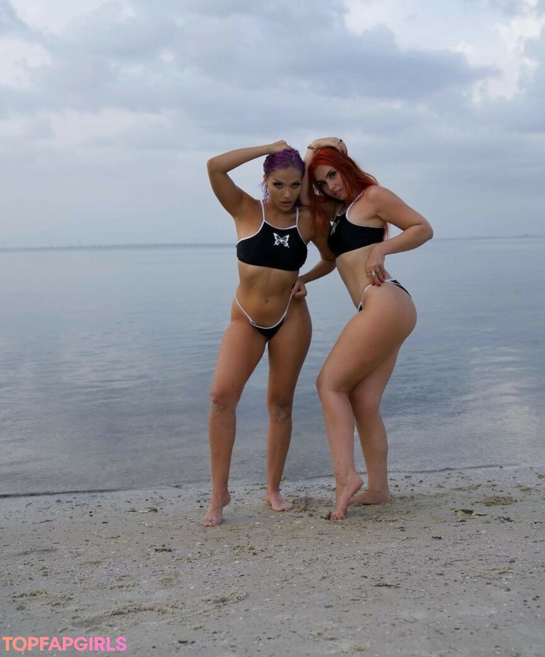 Naakte gelekte OnlyFans-foto van Frenemies #27 Naakte gelekte OnlyFans-foto van Frenemies #27