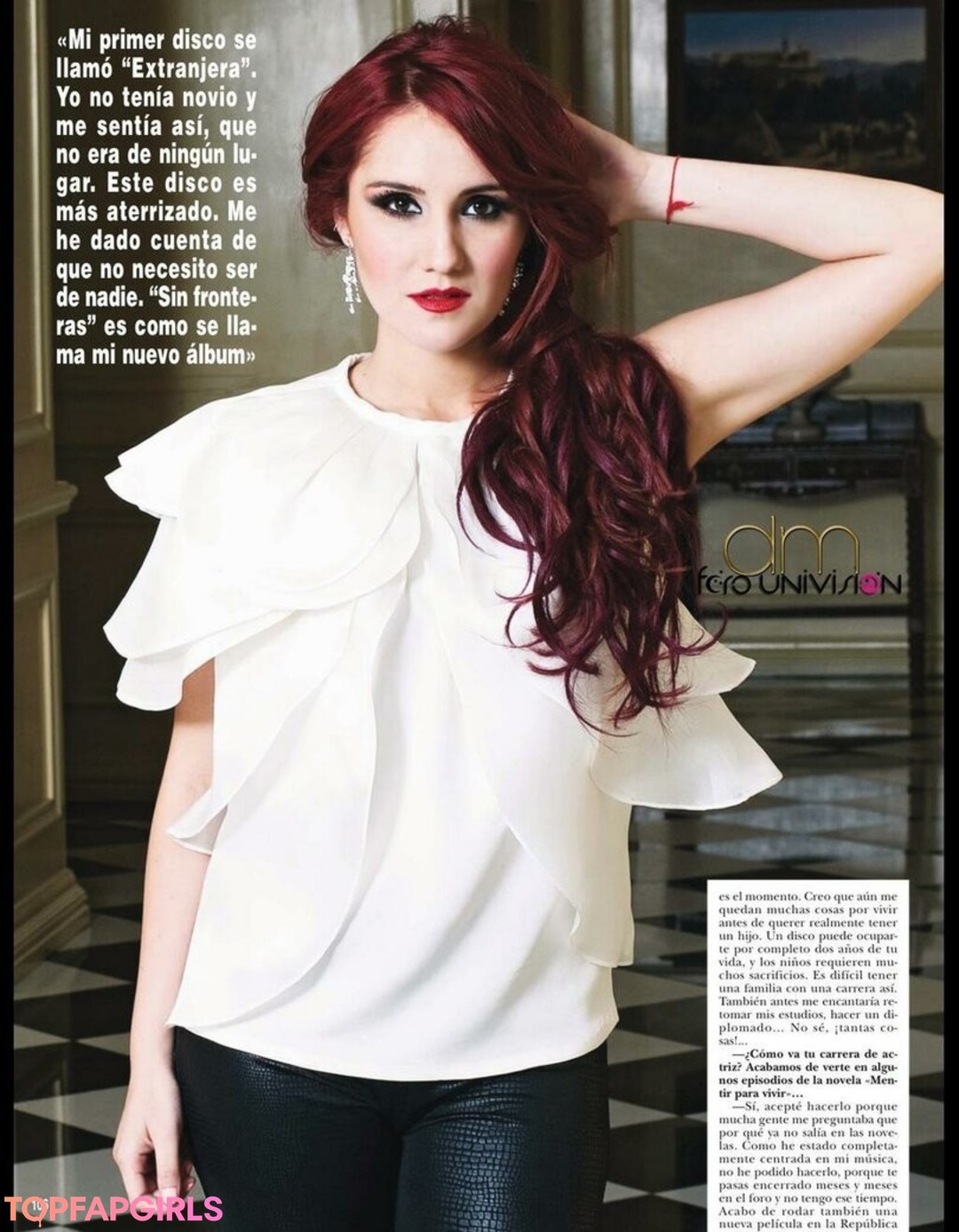 Naakte gelekte OnlyFans-foto van Dulce Maria #1128