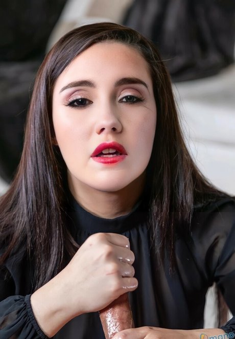 Naakte gelekte OnlyFans-foto van Dulce Maria