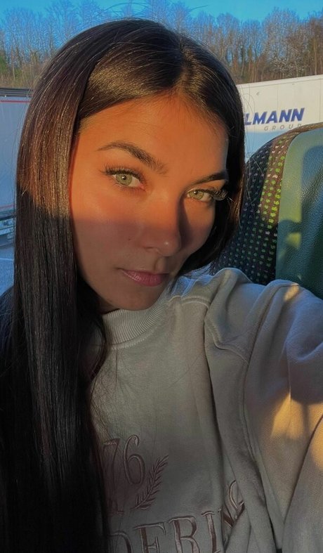 Valentina Grant