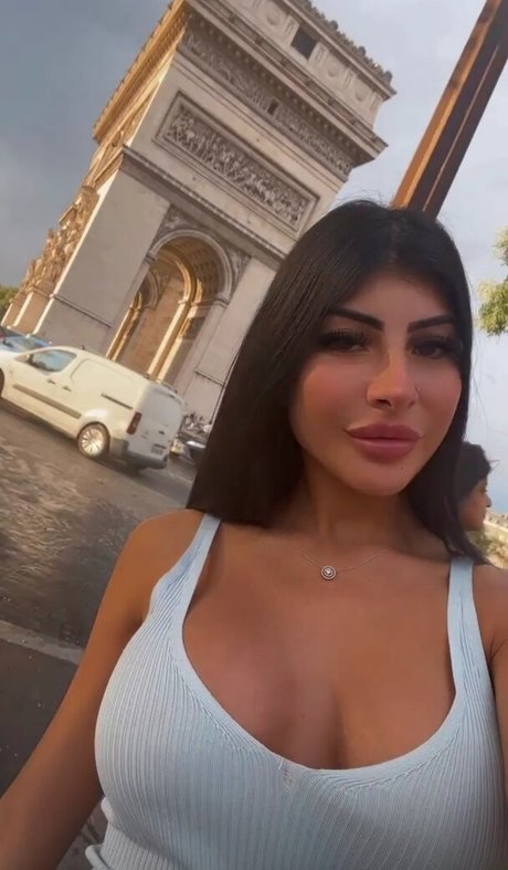 Naakte gelekte OnlyFans-foto van Selin Yalim Nude