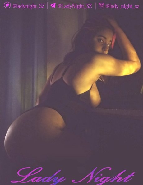 Naakte gelekte OnlyFans-foto van Beatriz Olivera