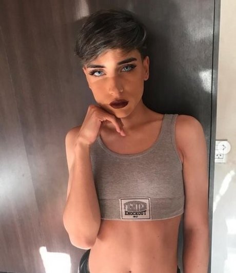 Naakte gelekte OnlyFans-foto van Pablo Pineda