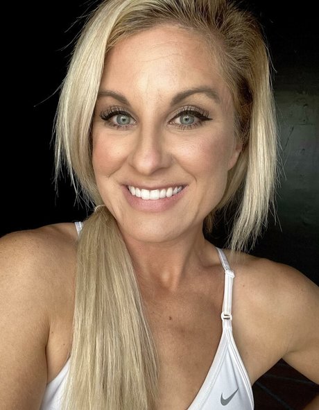Blondecountrygirl