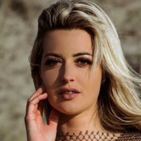 Naakte gelekte OnlyFans-foto van Milou Van Agtmael