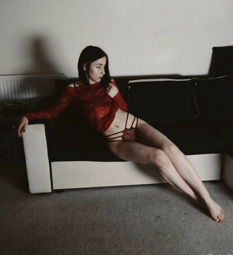 Naakte gelekte OnlyFans-foto van Dreamybrunettegirl