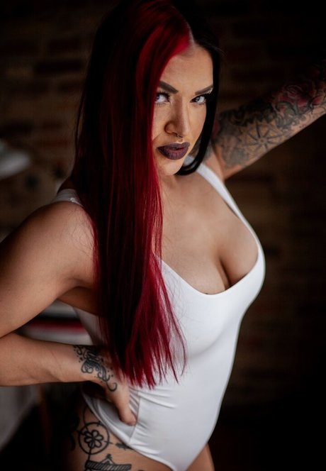 Naakte gelekte OnlyFans-foto van Shaul Guerrero