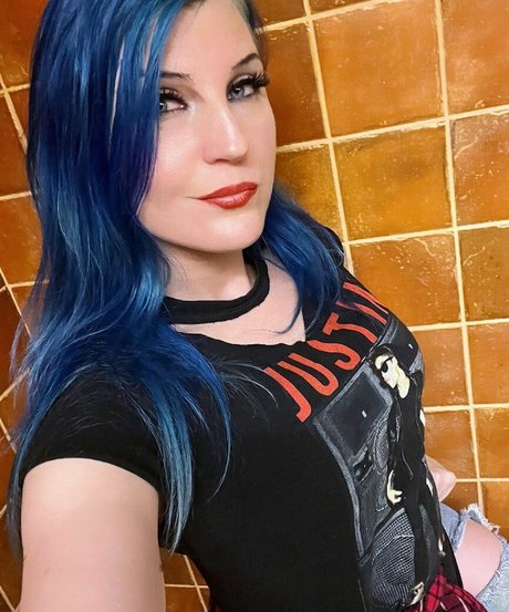 Leva Bates