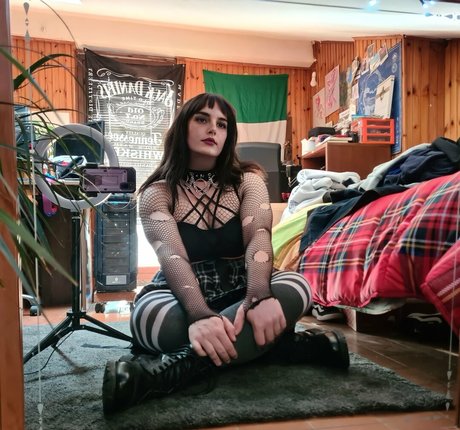 Naakte gelekte OnlyFans-foto van Animacherry