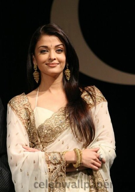 Naakte gelekte OnlyFans-foto van Aishwarya Rai