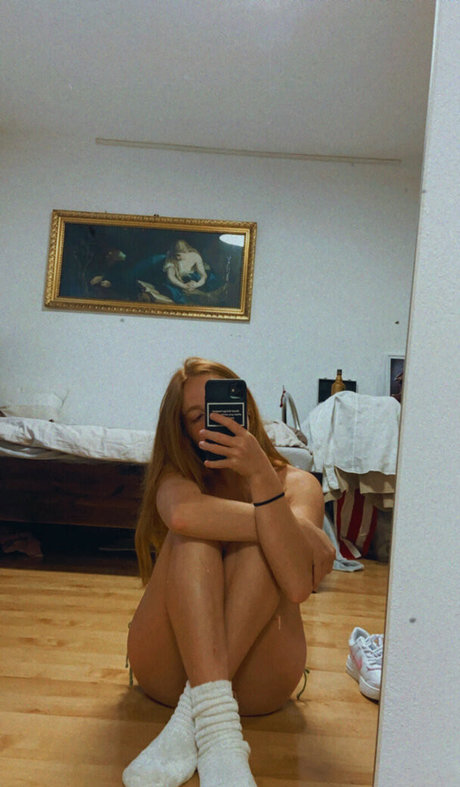 Naakte gelekte OnlyFans-foto van Johanna Wudy