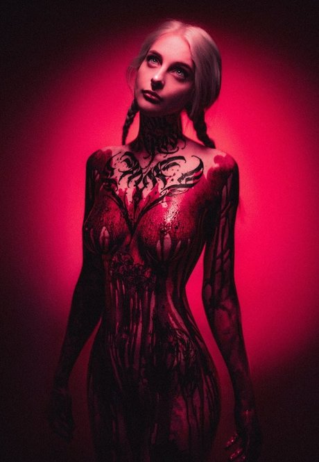 Naakte gelekte OnlyFans-foto van Navanextdoor