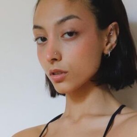 Naakte gelekte OnlyFans-foto van Sephora Morello